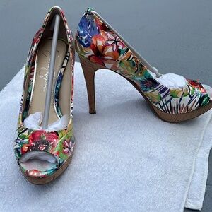 JESSICA SIMPSON 💕NEW💕Colorful Floral Peep-Toe Heels